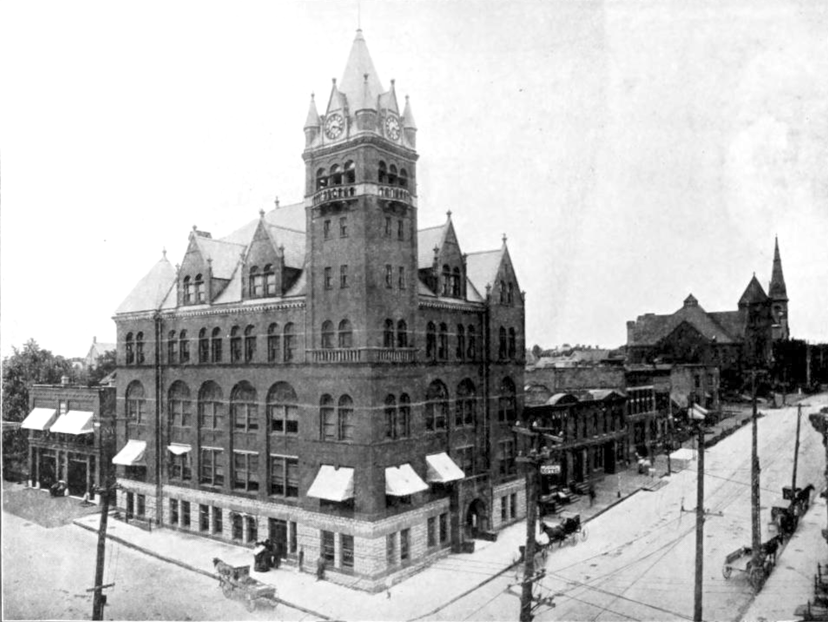 Historic Elgin City Hall in 1903